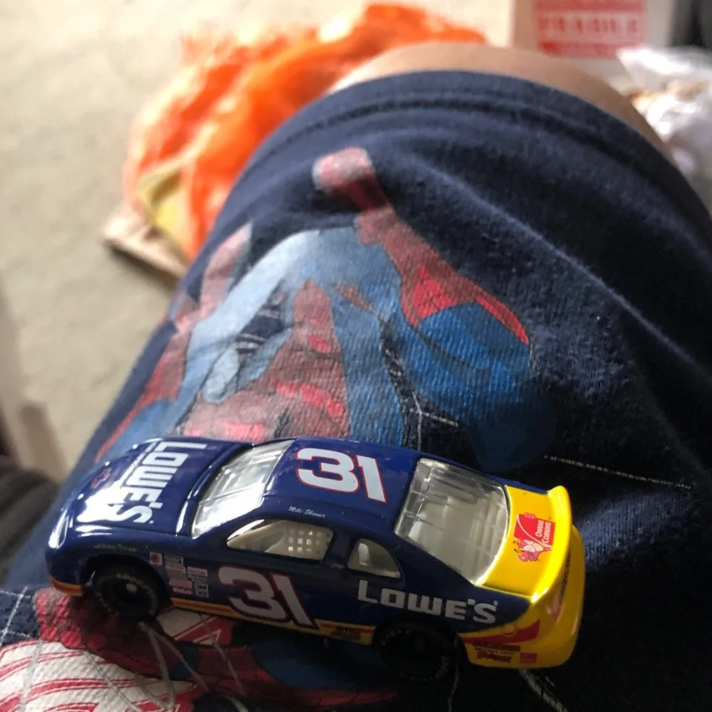 Diecast NASCAR Lowe's #31 Blue Toy Car